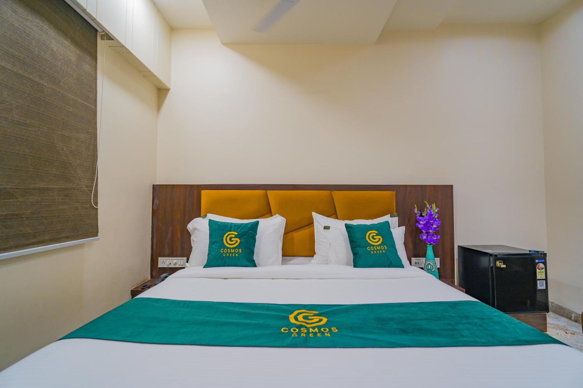 Hotel Kanha Shree By Cosmos Green อินดอร์ ห้อง รูปภาพ