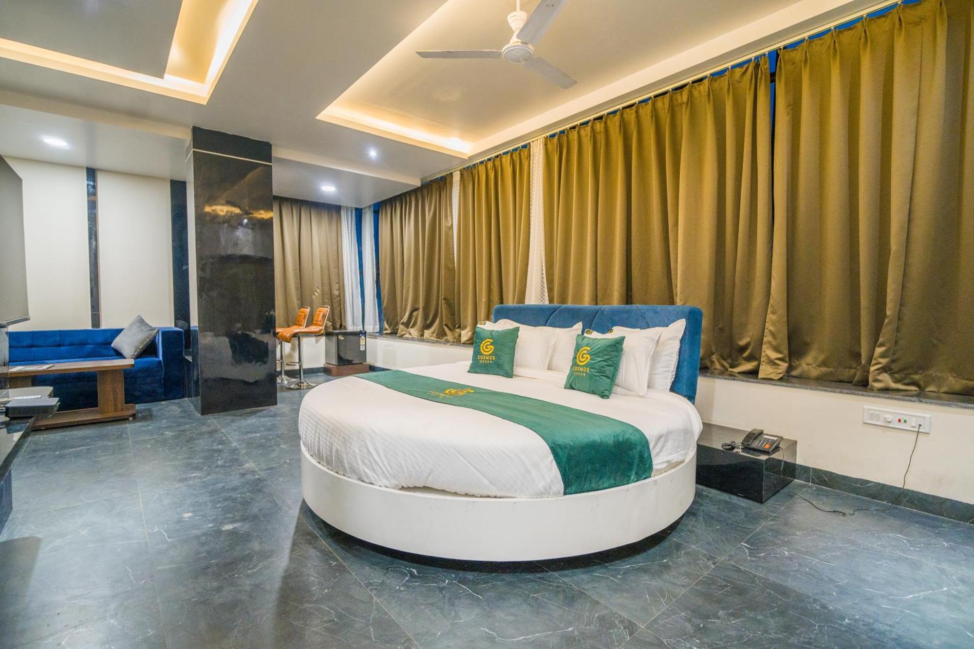 Hotel Kanha Shree By Cosmos Green อินดอร์ ห้อง รูปภาพ