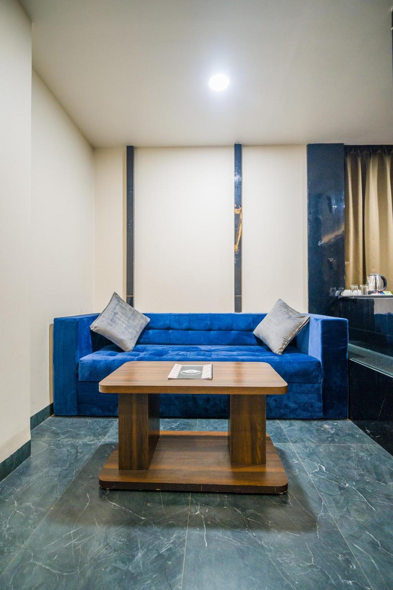 Hotel Kanha Shree By Cosmos Green อินดอร์ ห้อง รูปภาพ